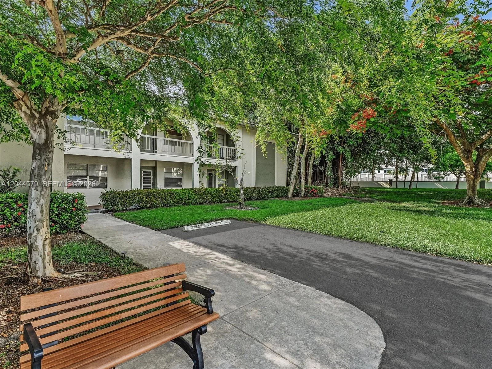 1212 SE Bahama Bnd # G1, Coconut Creek, FL 33066 photo 3