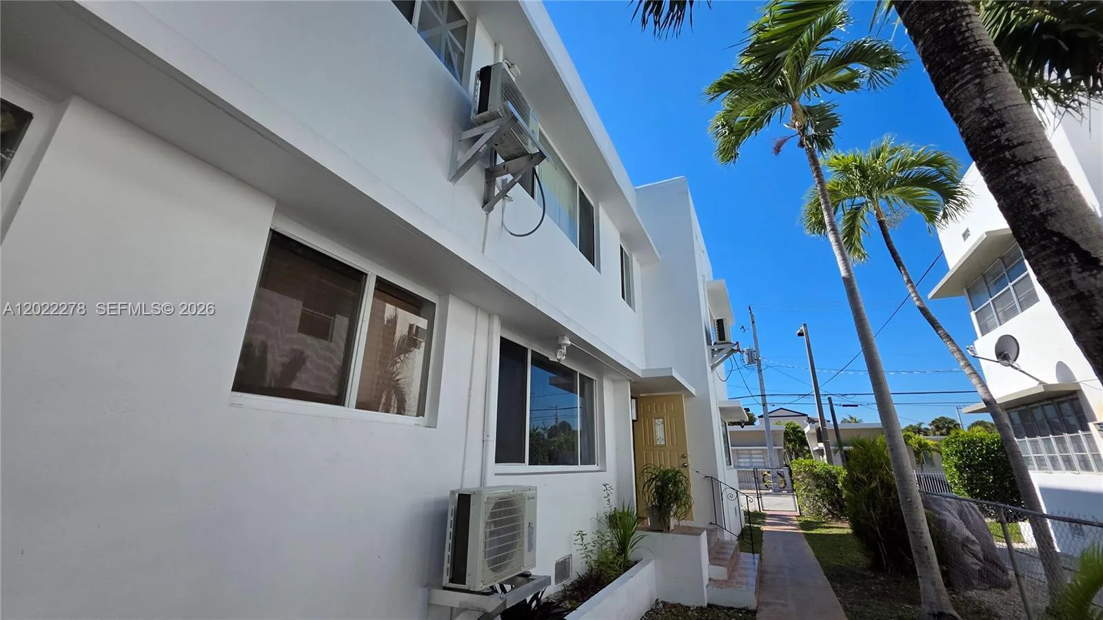 7629 Dickens Ave # 8, Miami Beach, FL 33141 photo 2