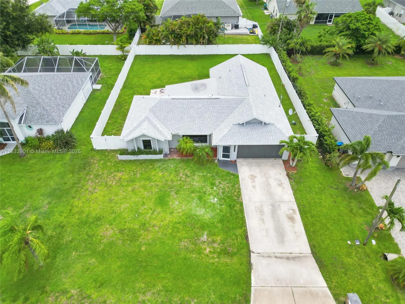 709 SW 9th Ave, Cape Coral, FL 33991 photo 3