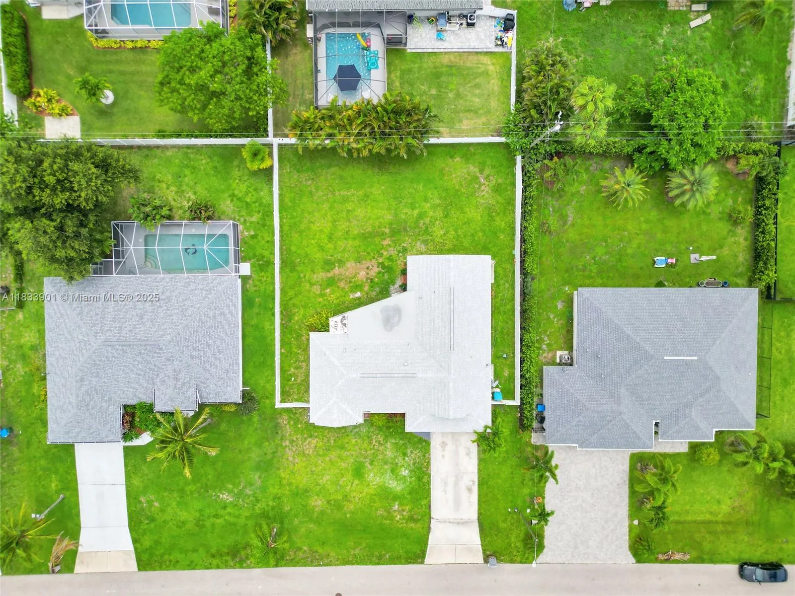 709 SW 9th Ave, Cape Coral, FL 33991 photo 4
