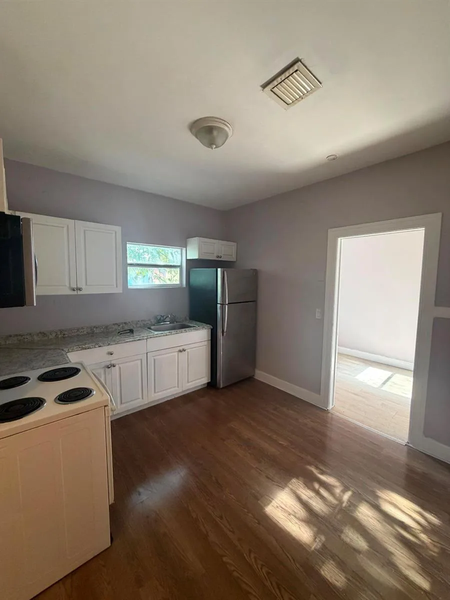 420 Lilac Court # B, West Palm Beach, FL 33407 photo 7
