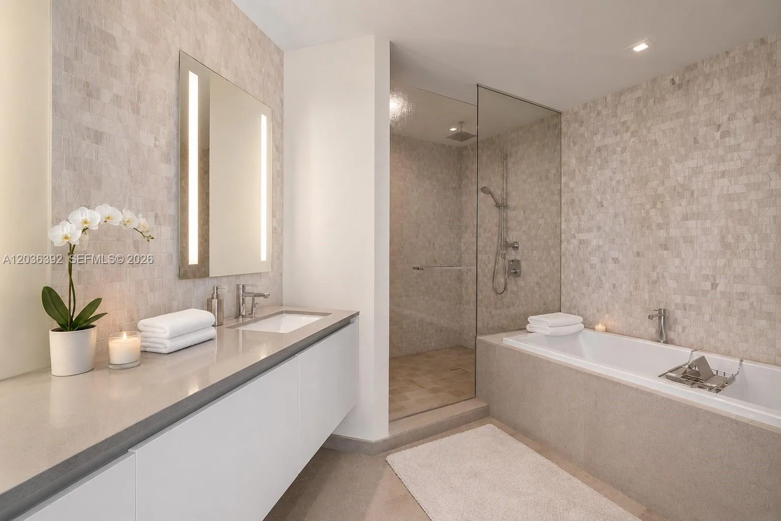 68 SE 6th St # 3301, Miami, FL 33131 photo 11