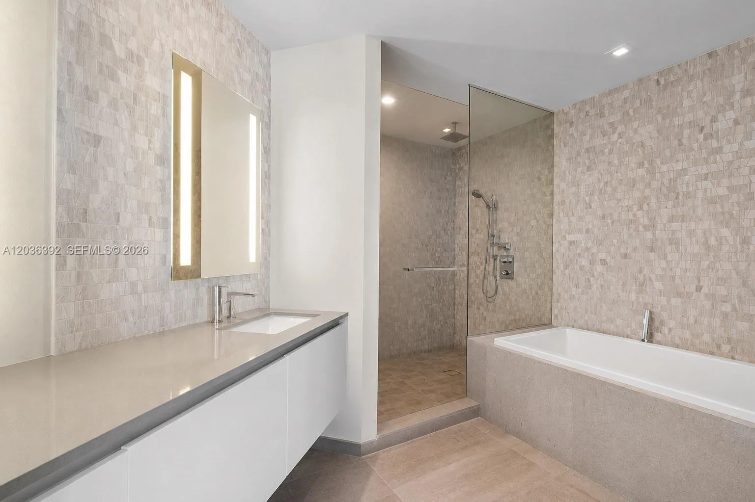 68 SE 6th St # 3301, Miami, FL 33131 photo 12
