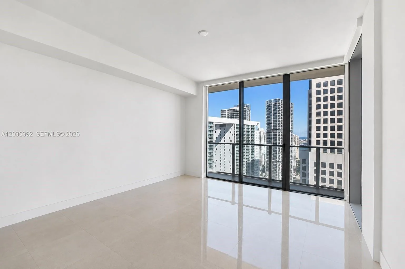 68 SE 6th St # 3301, Miami, FL 33131 photo 8