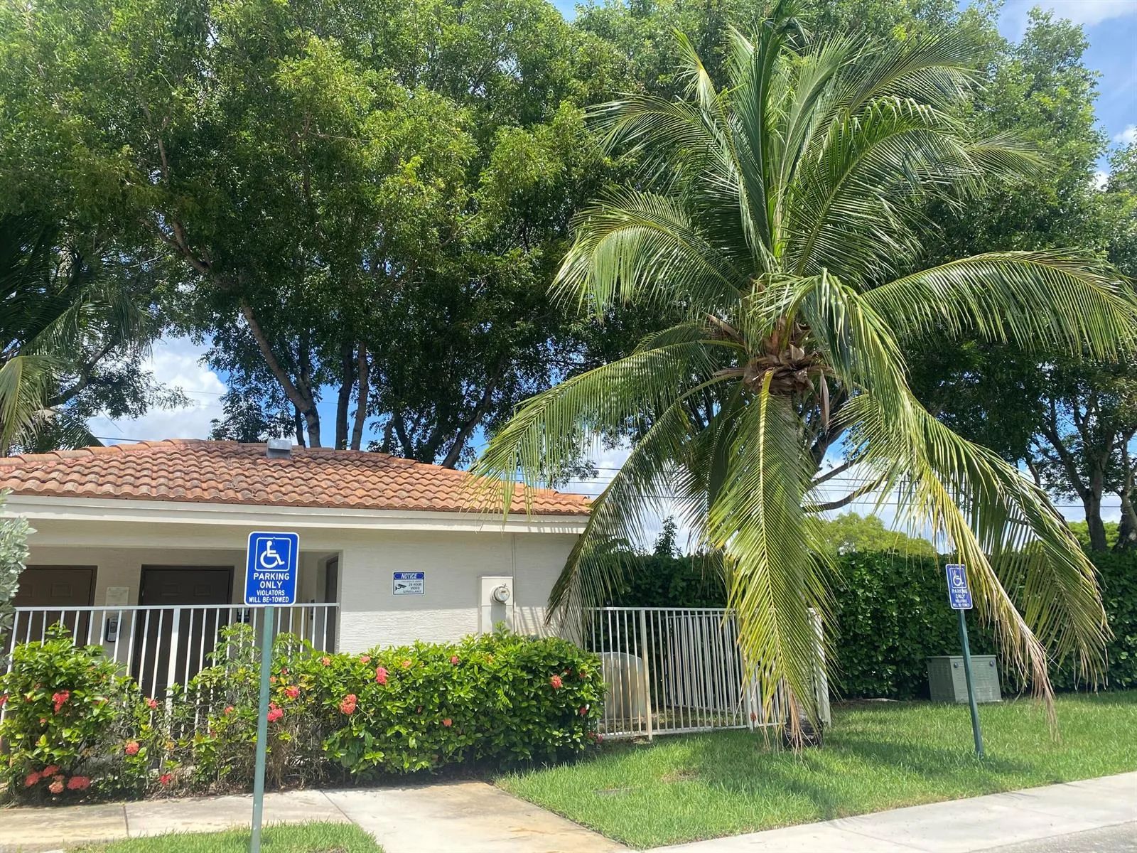 8214 Prestige Commons Drive # 8214, Tamarac, FL 33321 photo 5