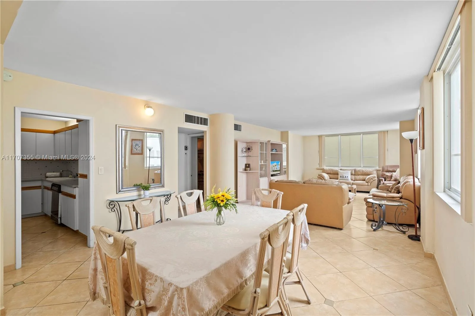 5005 Collins Ave # 425, Miami Beach, FL 33140 photo 7