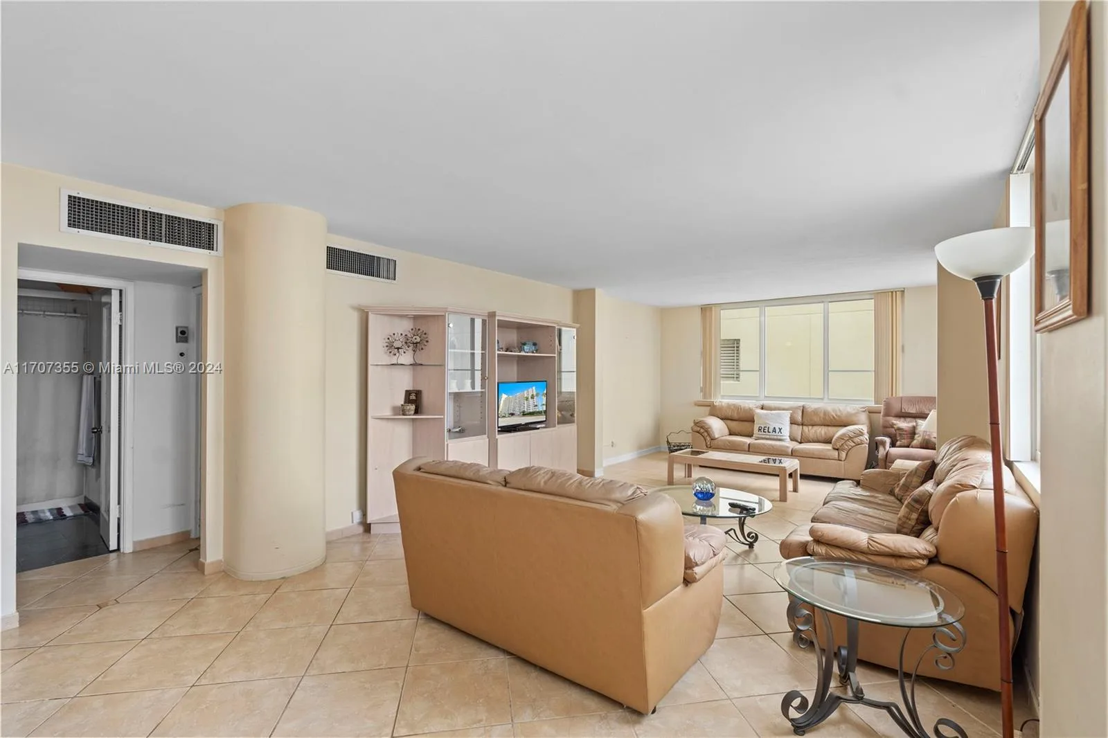 5005 Collins Ave # 425, Miami Beach, FL 33140 photo 8
