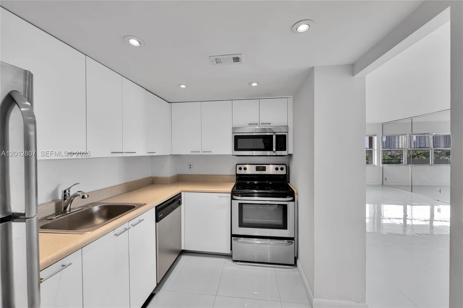 401 Golden Isles Dr # 712, Hallandale Beach, FL 33009 photo 11
