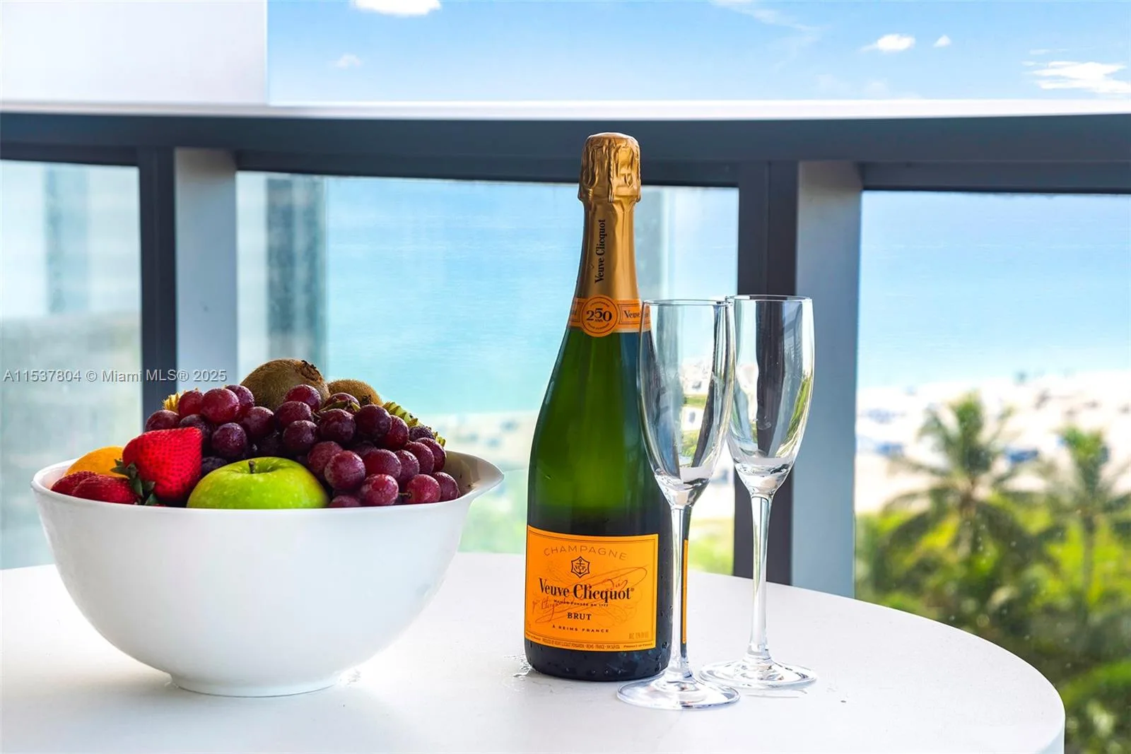 2201 Collins Ave # 814, Miami Beach, FL 33139 photo 3