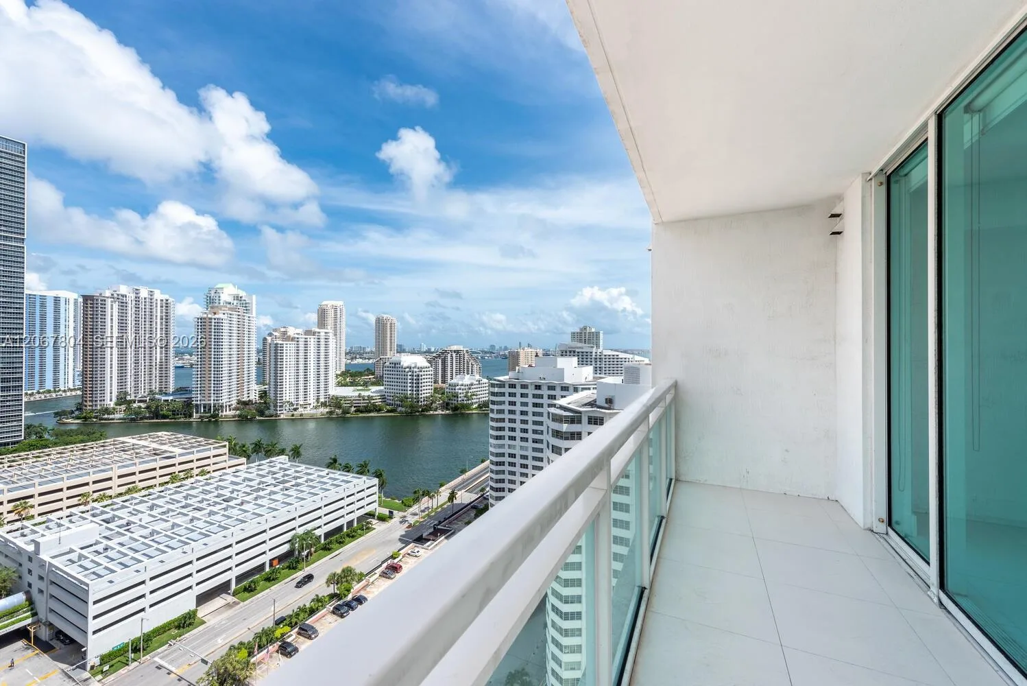 950 Brickell Bay Dr # 2208, Miami, FL 33131
