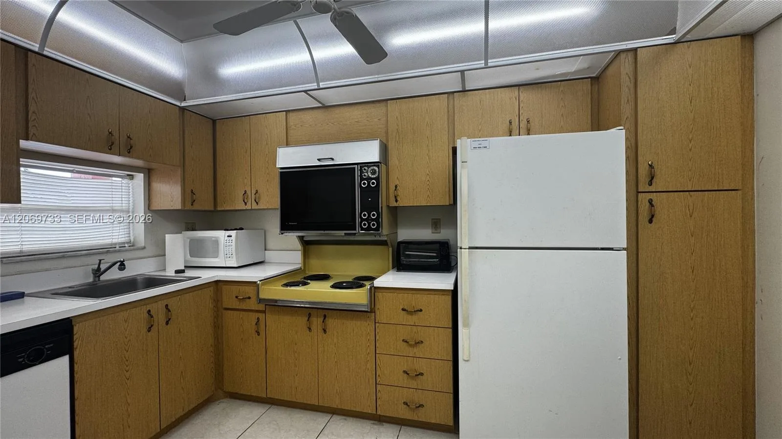 9423 S Hollybrook Lake Dr # 203, Pembroke Pines, FL 33025 photo 7