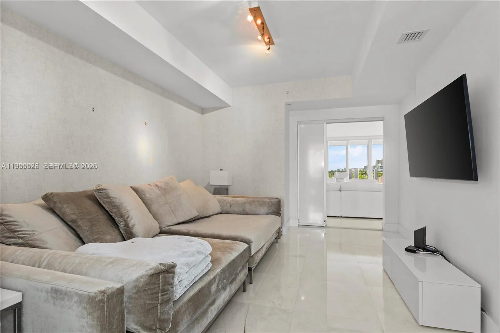 765 Crandon Blvd # 506, Key Biscayne, FL 33149 photo 2