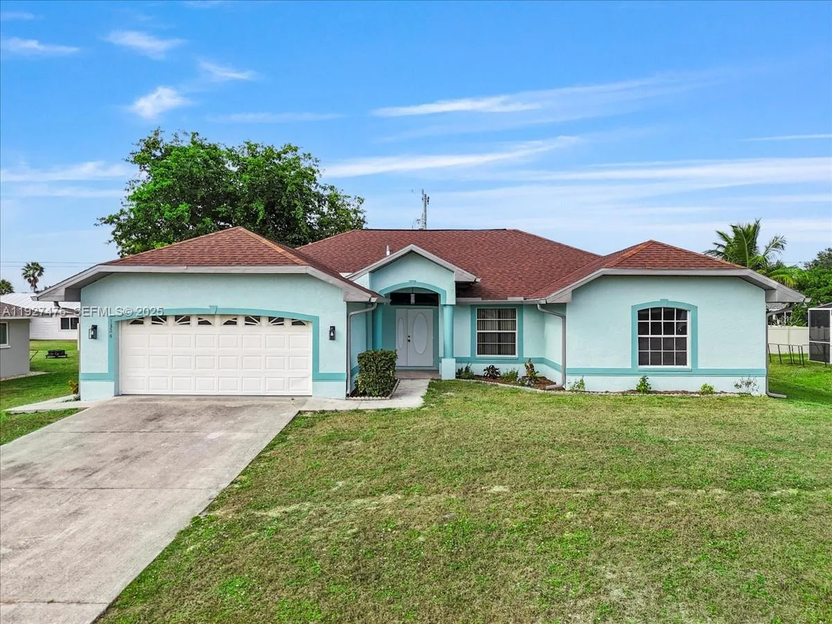 1324 SW 8th Ct, Cape Coral, FL 33914