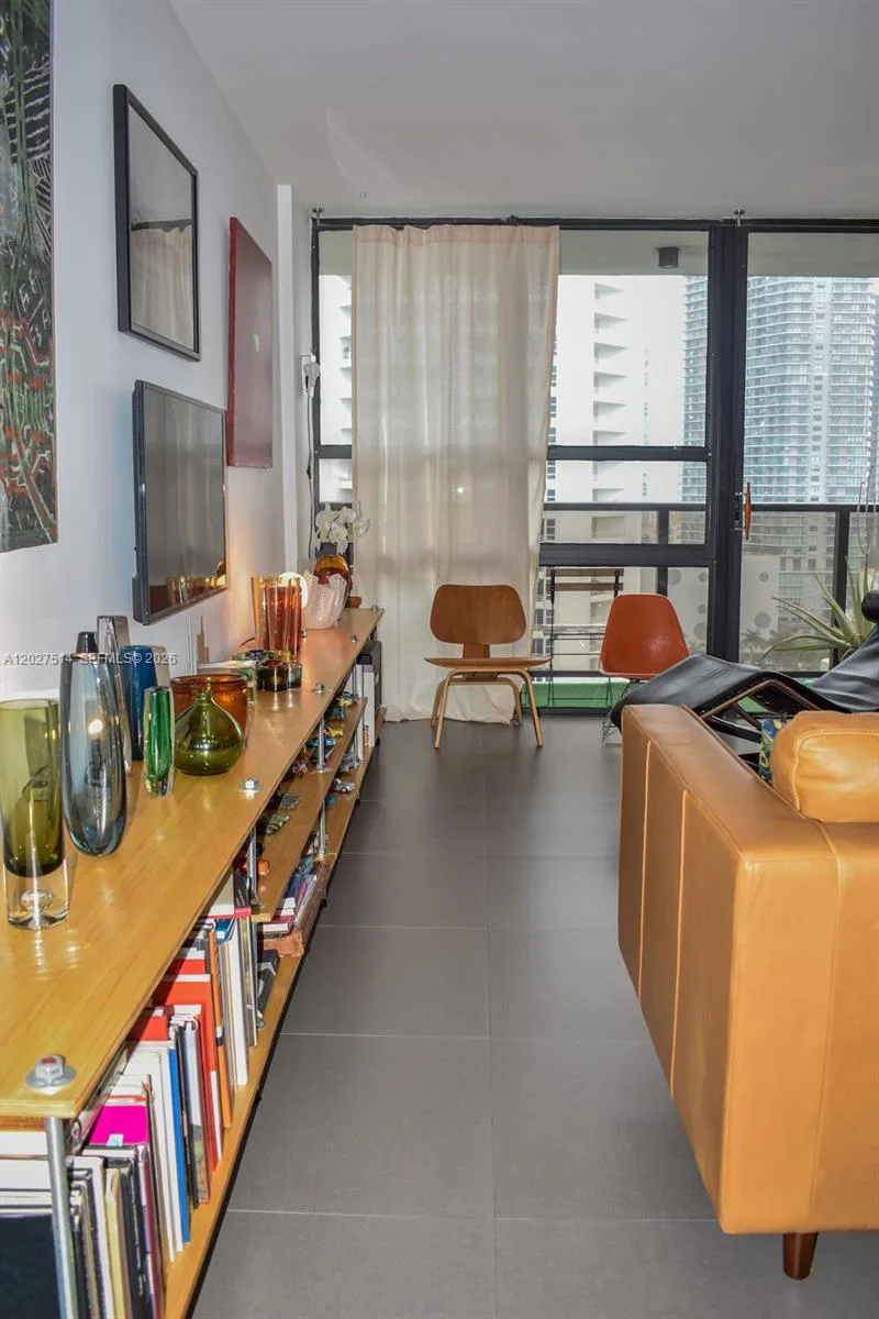 600 NE 36th St # 1711, Miami, FL 33137 photo 3