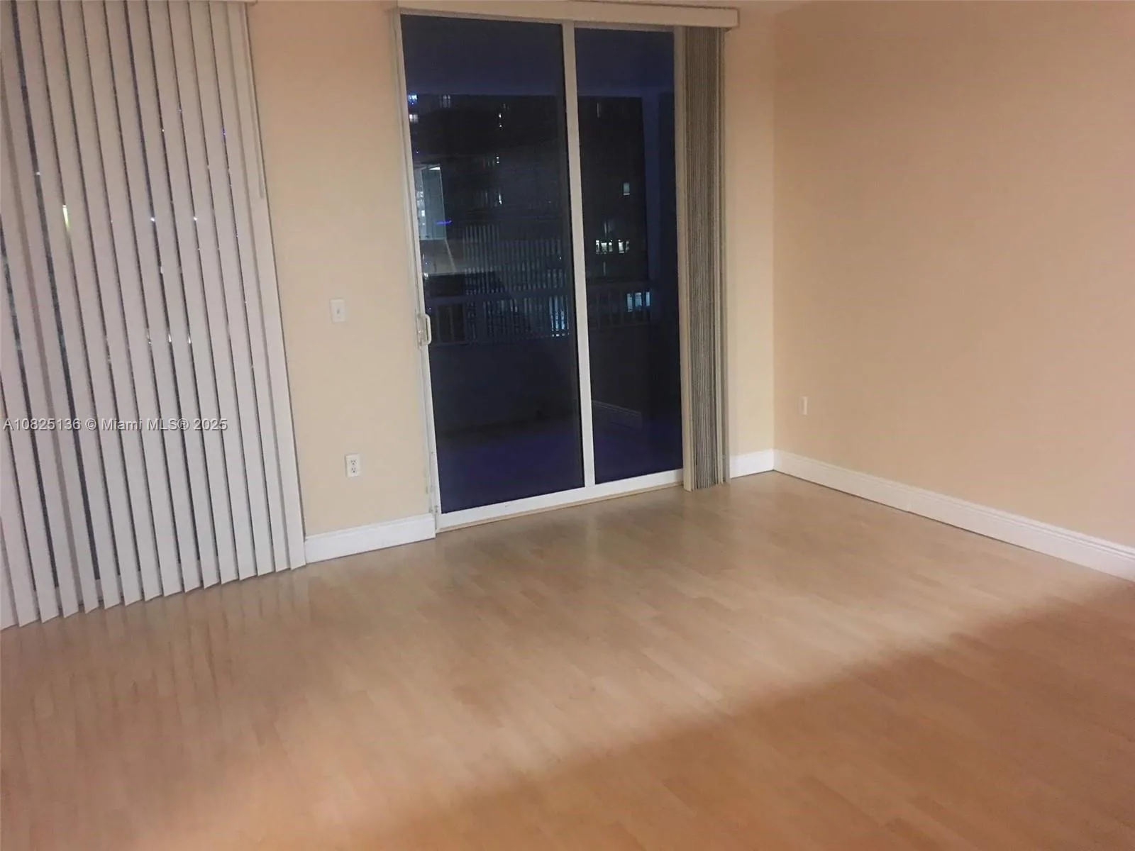 170 SE 14th St # 1407, Miami, FL 33131 photo 4