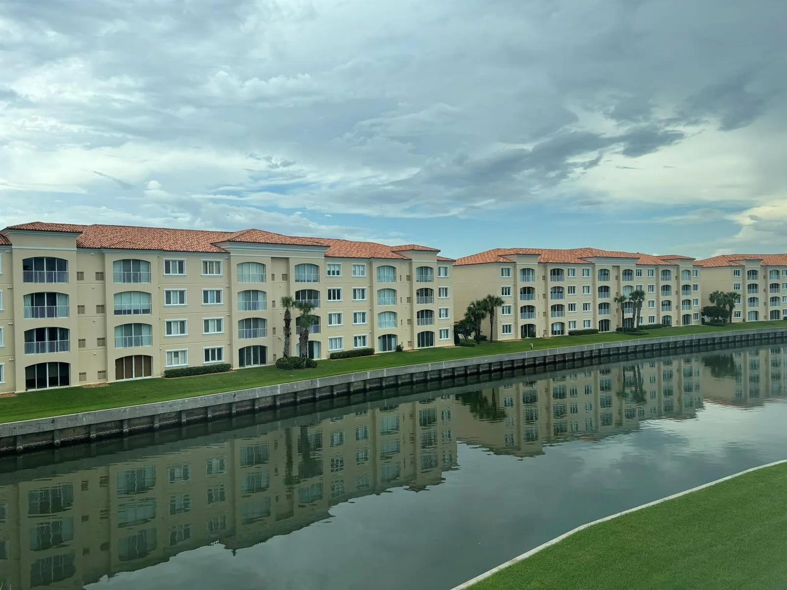 7 HARBOUR ISLE Drive E # 304, Fort Pierce, FL 34949