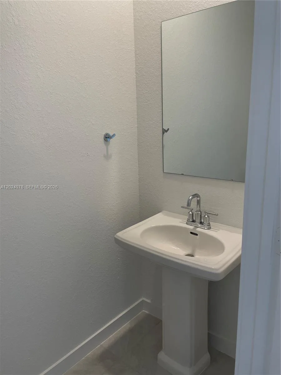 906 SE 17th St # 0, Homestead, FL 33034 photo 7