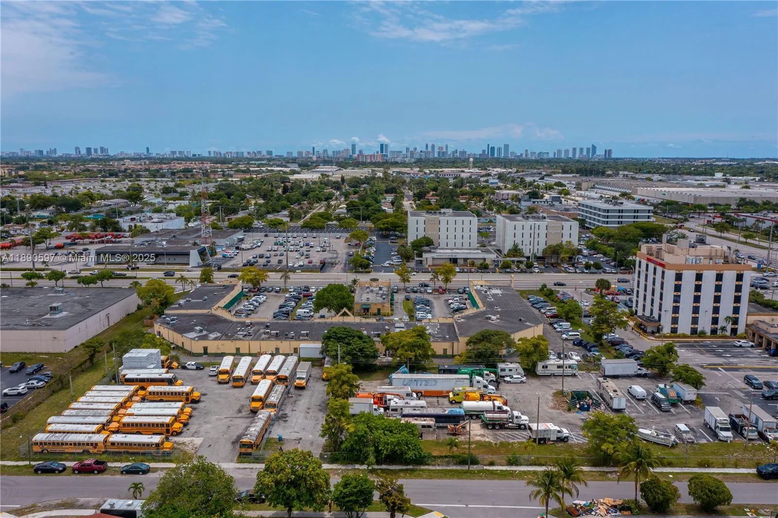 18352 NW 2nd ave, Miami Gardens, FL 33169 photo 10