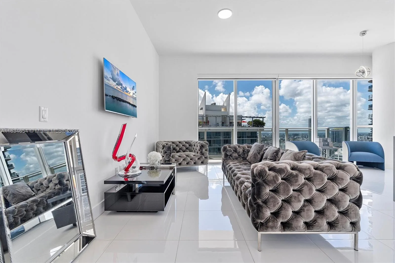 1080 Brickell Ave # 4209, Miami, FL 33131 photo 2