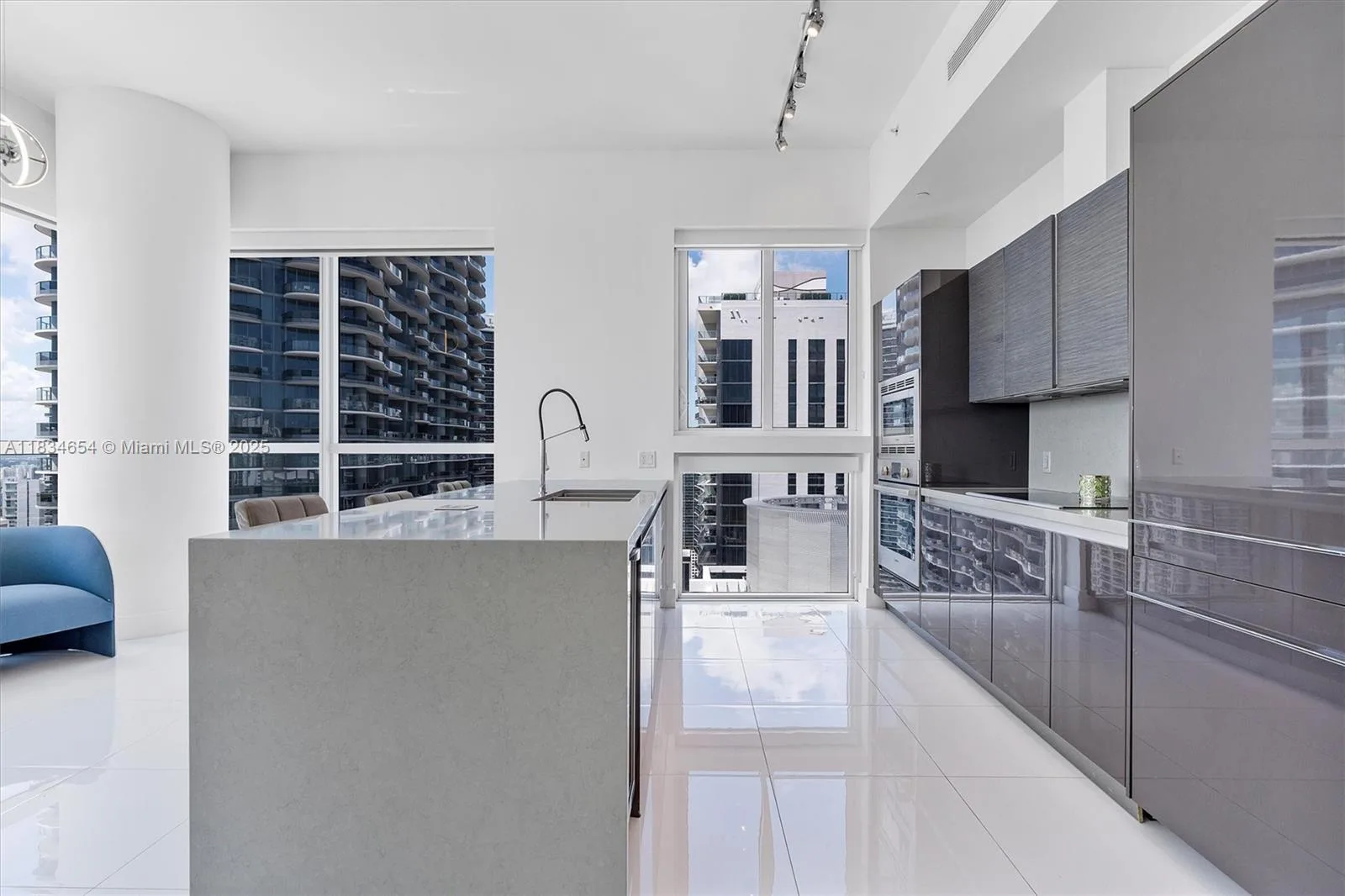 1080 Brickell Ave # 4209, Miami, FL 33131 photo 6