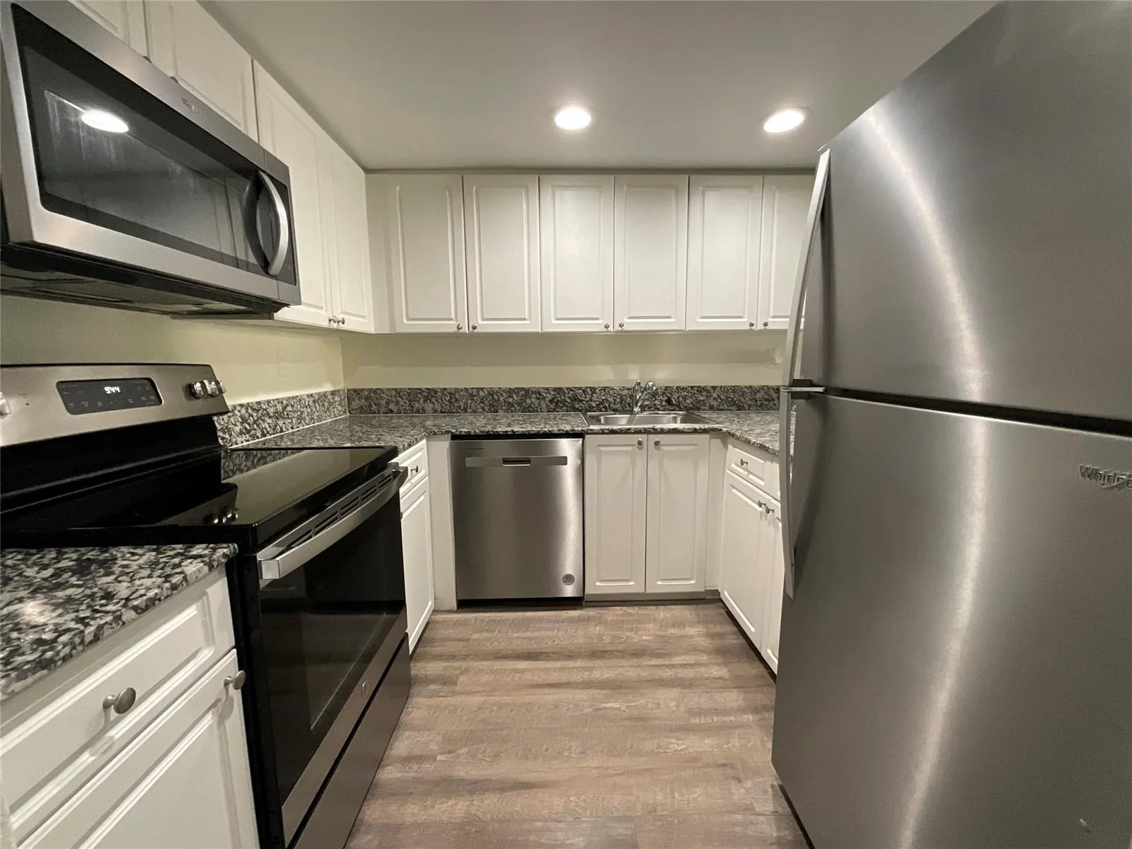 19455 NE 10 Avenue # 2-104, North Miami Beach, FL 33179