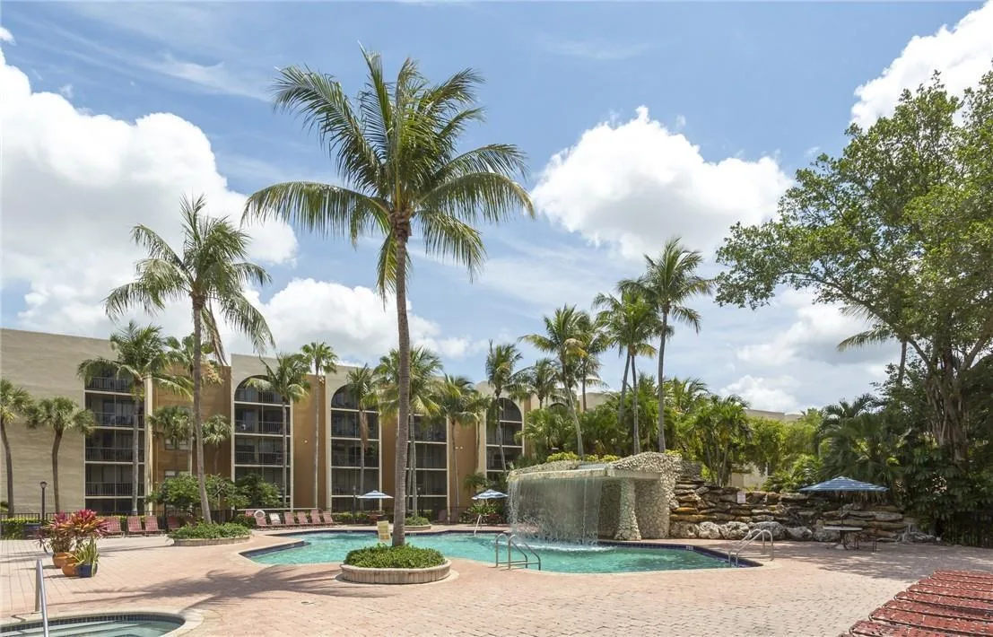 19455 NE 10 Avenue # 2-104, North Miami Beach, FL 33179 photo 11