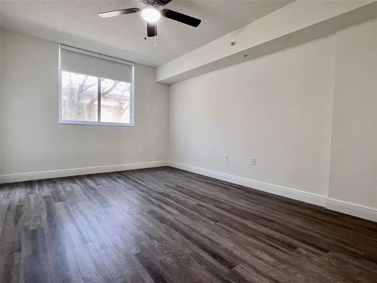 19455 NE 10 Avenue # 2-104, North Miami Beach, FL 33179 — zdjęcie 5