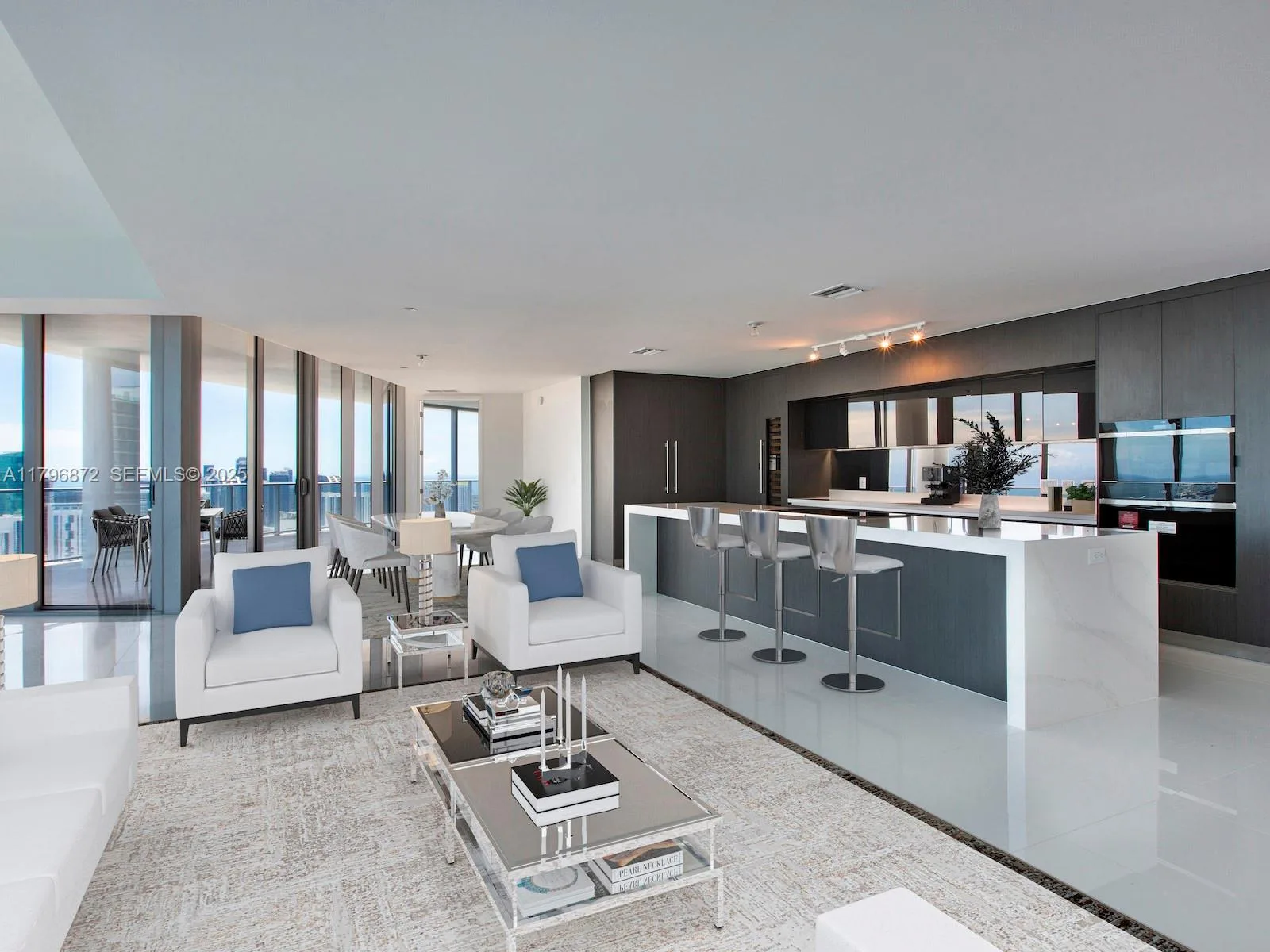 851 NE 1st Ave # PH5011, Miami, FL 33132 photo 7