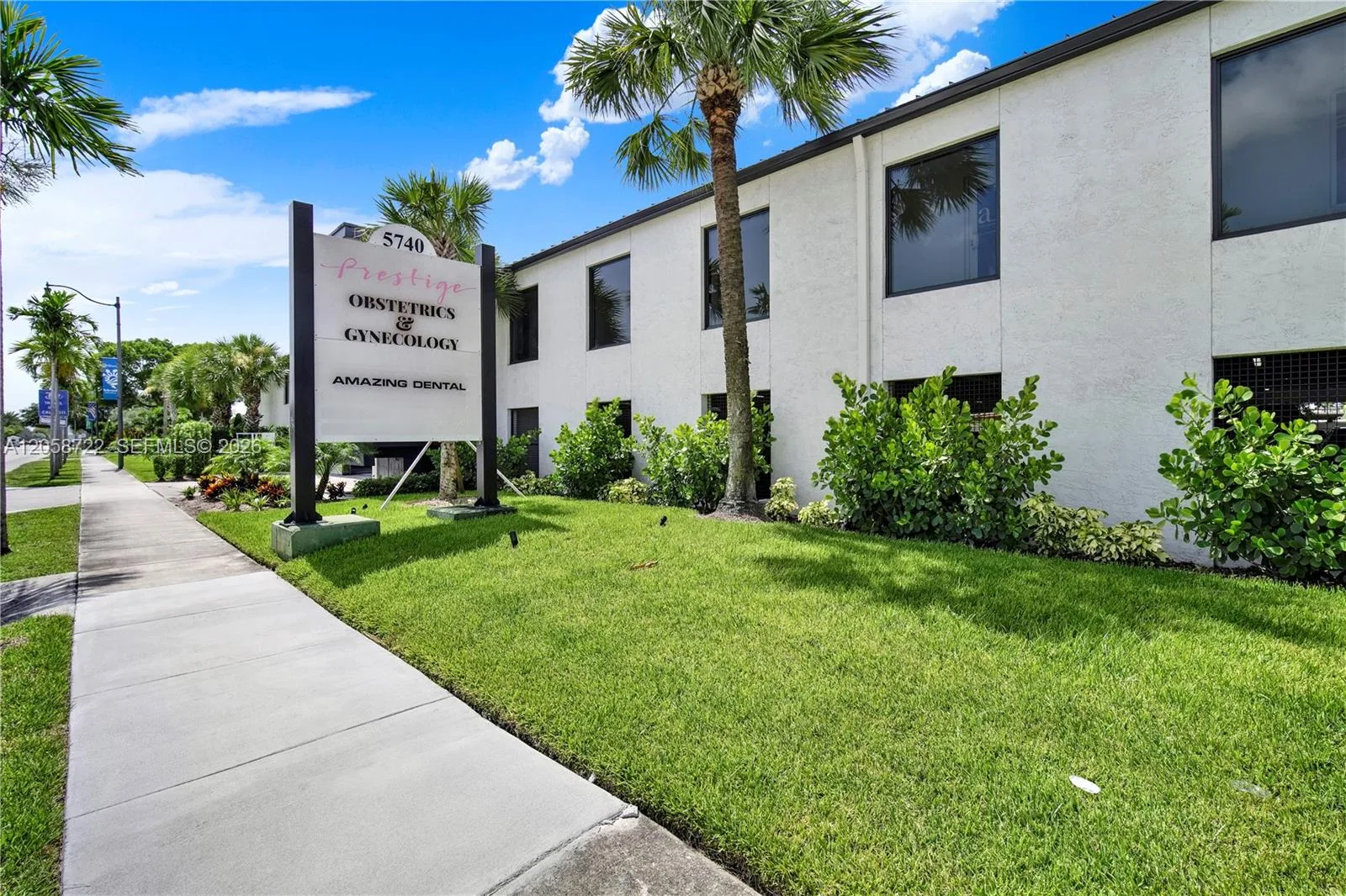 5740 Hollywood Blvd, Hollywood, FL 33021 photo 4