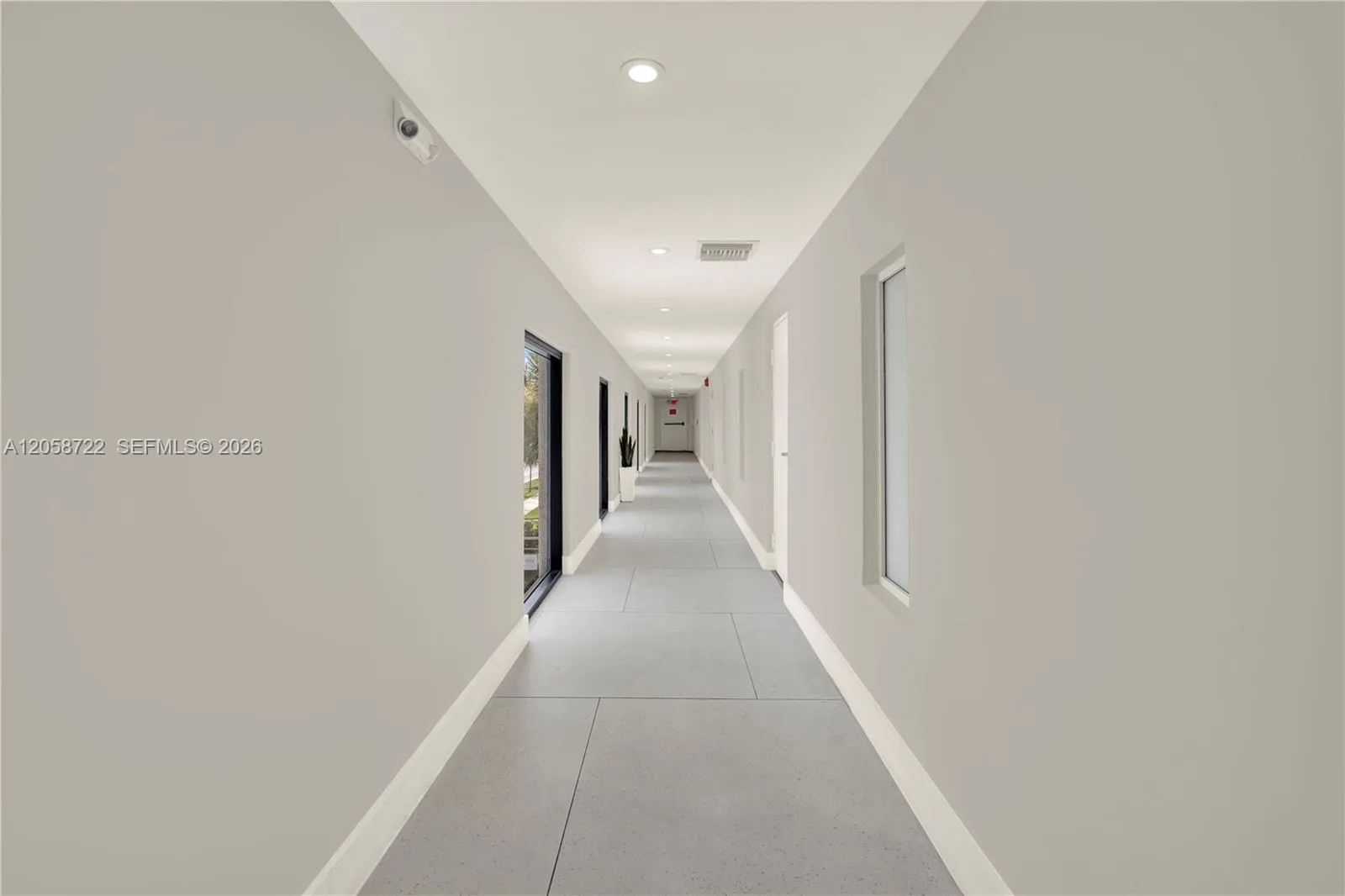 5740 Hollywood Blvd, Hollywood, FL 33021 photo 6