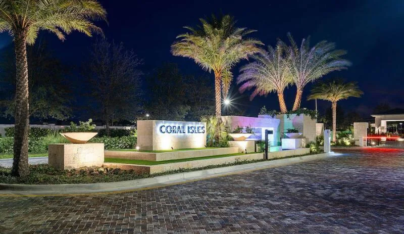 9353 CORAL ISLES Circle # {Lot 95}, Palm Beach Gardens, FL 33412