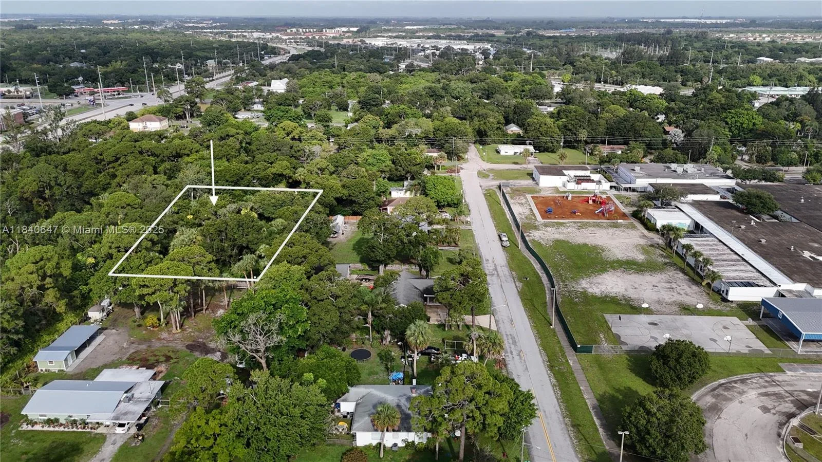 1 Tennessee Ave, Fort Pierce, FL 34947 photo 3