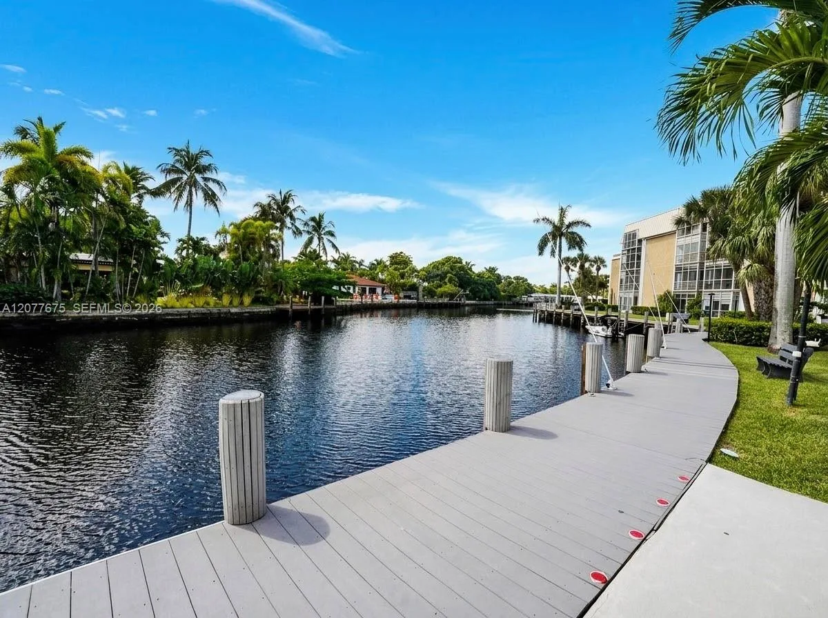 2970 NE 16th Ave # 214, Oakland Park, FL 33334 photo 2