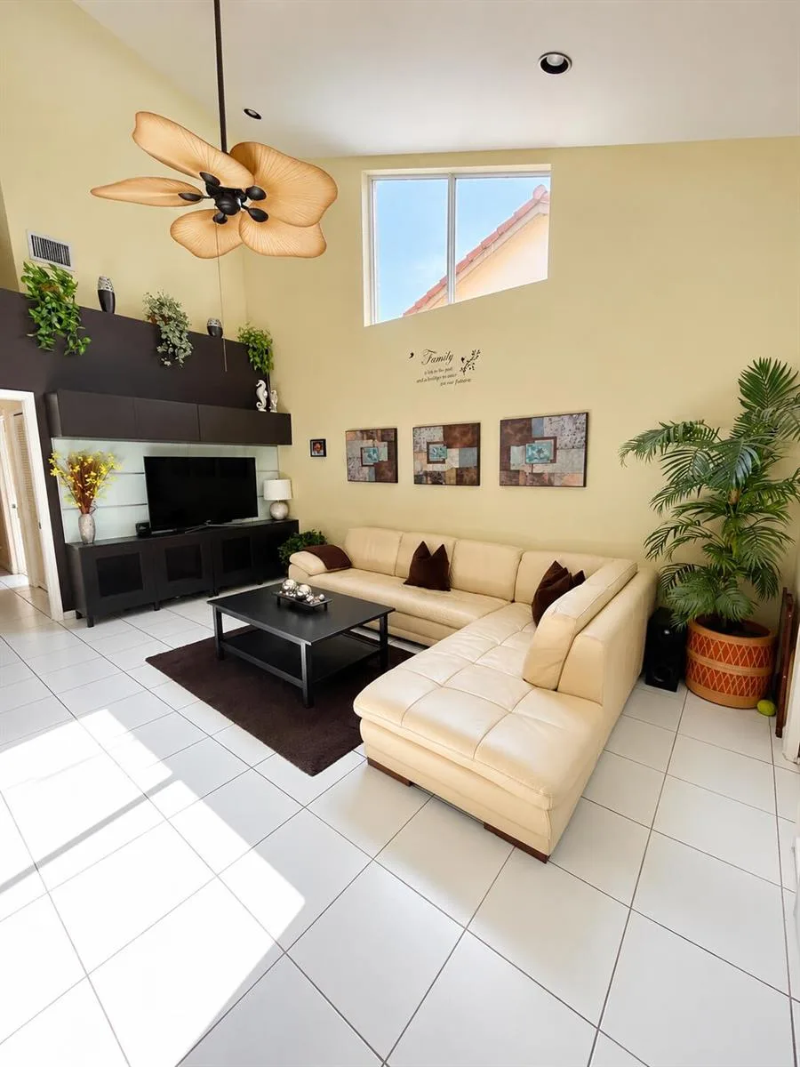 18301 NW 16th Street, Pembroke Pines, FL 33029 photo 11