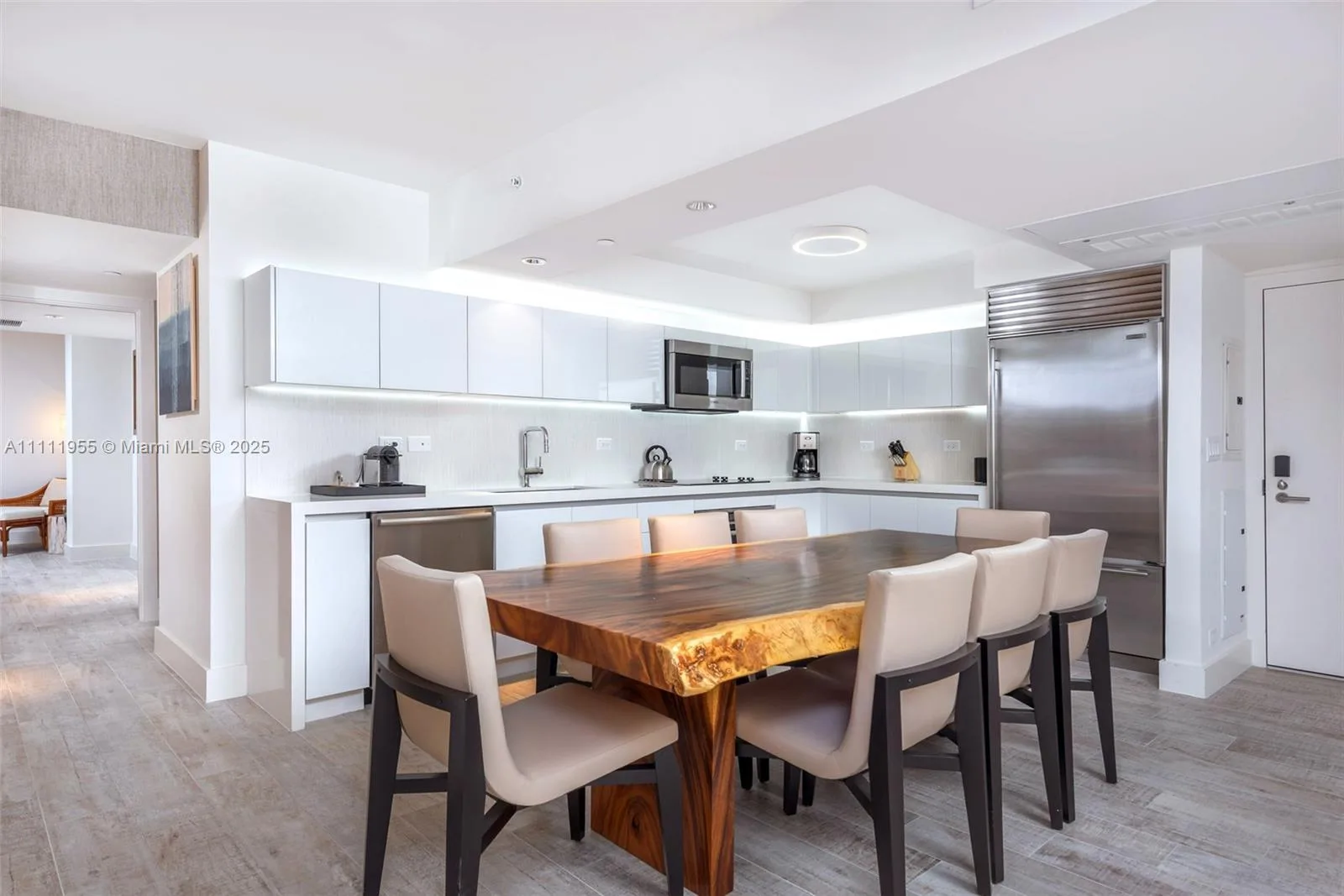 102 24th St # 1144, Miami Beach, FL 33139 photo 3