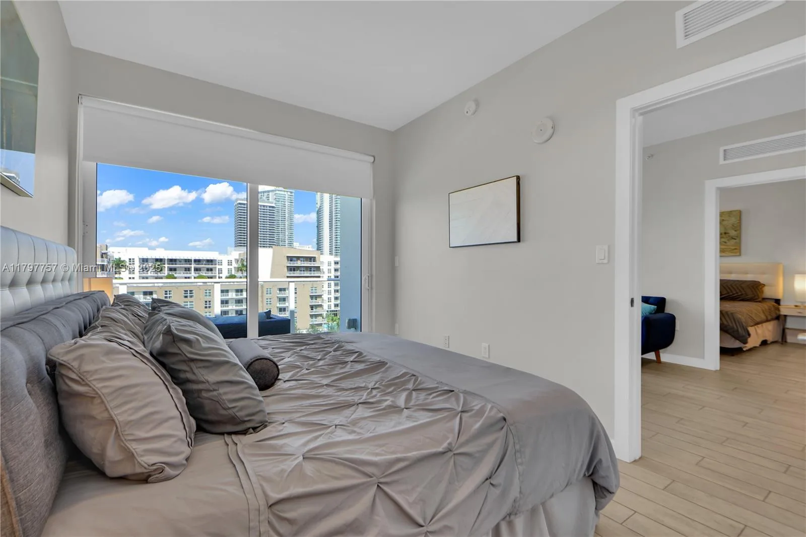 321 NE 26th St # 806, Miami, FL 33137 photo 11