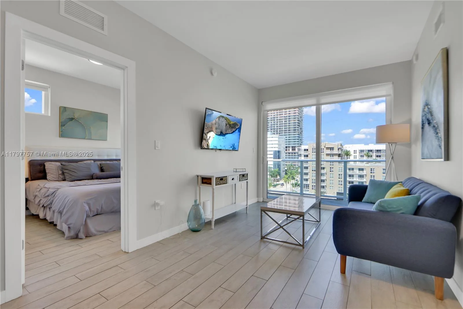 321 NE 26th St # 806, Miami, FL 33137 photo 5