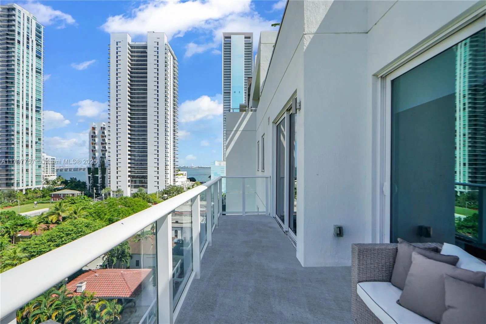 321 NE 26th St # 806, Miami, FL 33137 photo 7