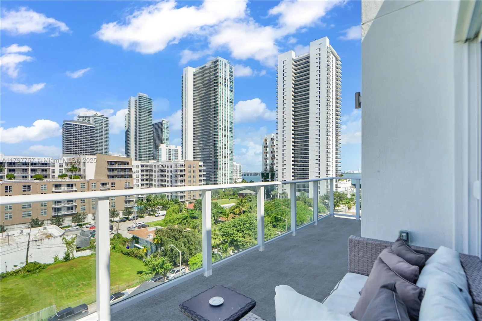 321 NE 26th St # 806, Miami, FL 33137 photo 8
