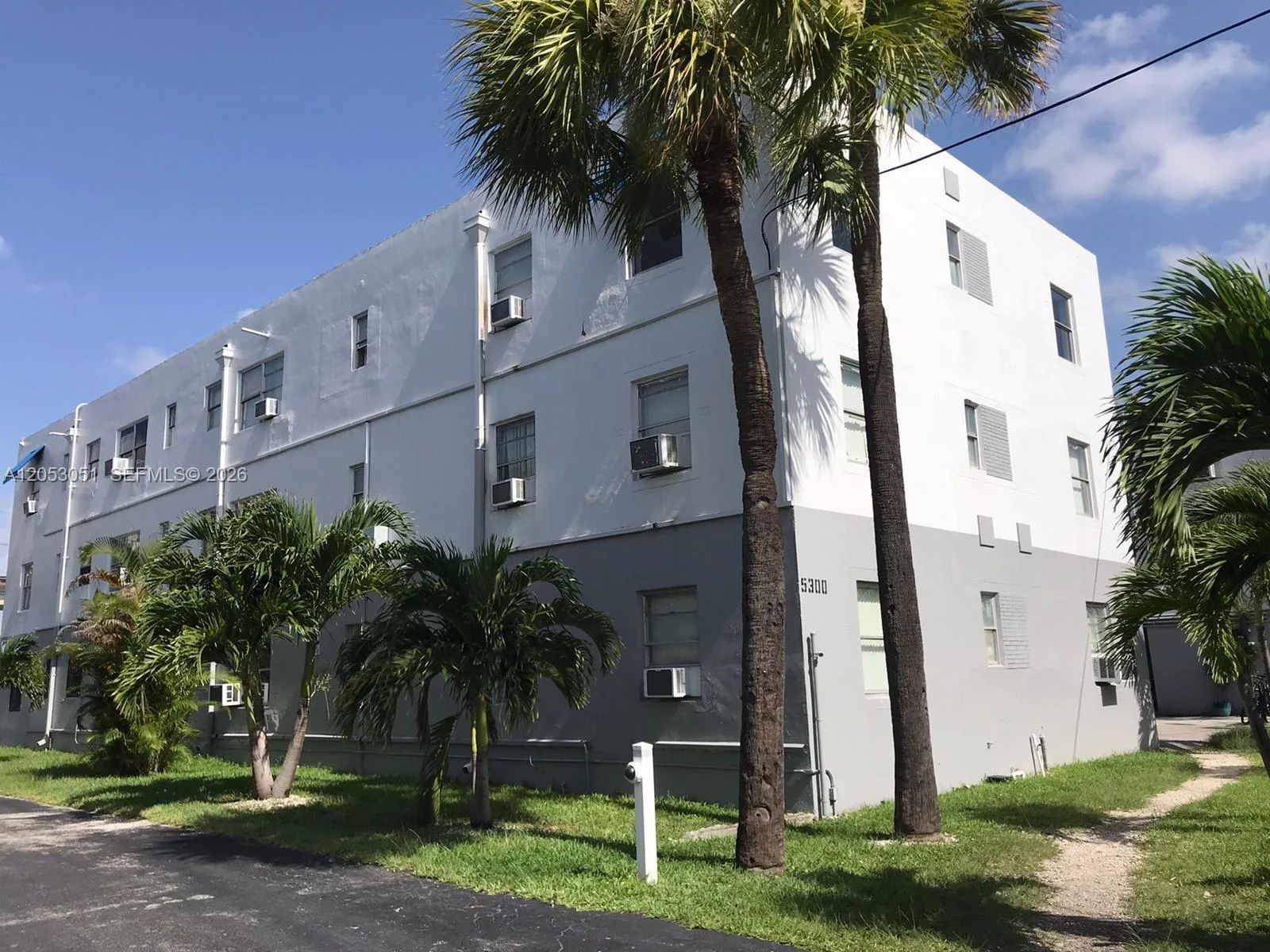 5250 NW 26th Ave # 12, Miami, FL 33142 — zdjęcie 3