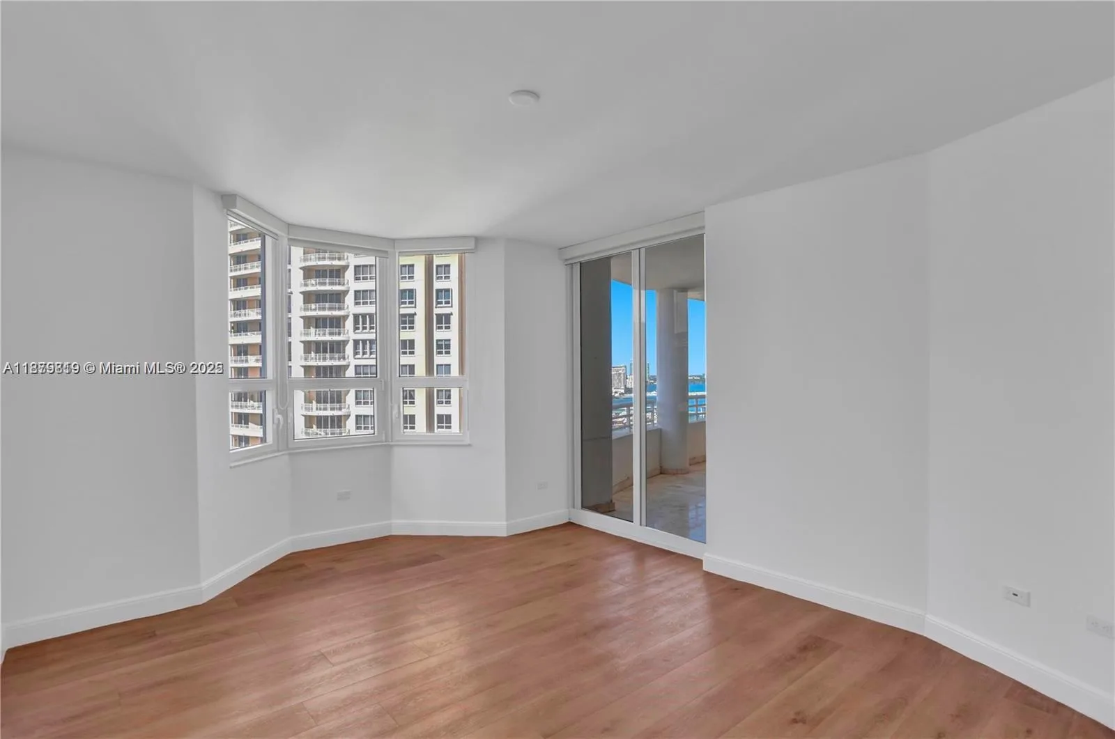808 Brickell Key Dr # 3105, Miami, FL 33131 photo 6