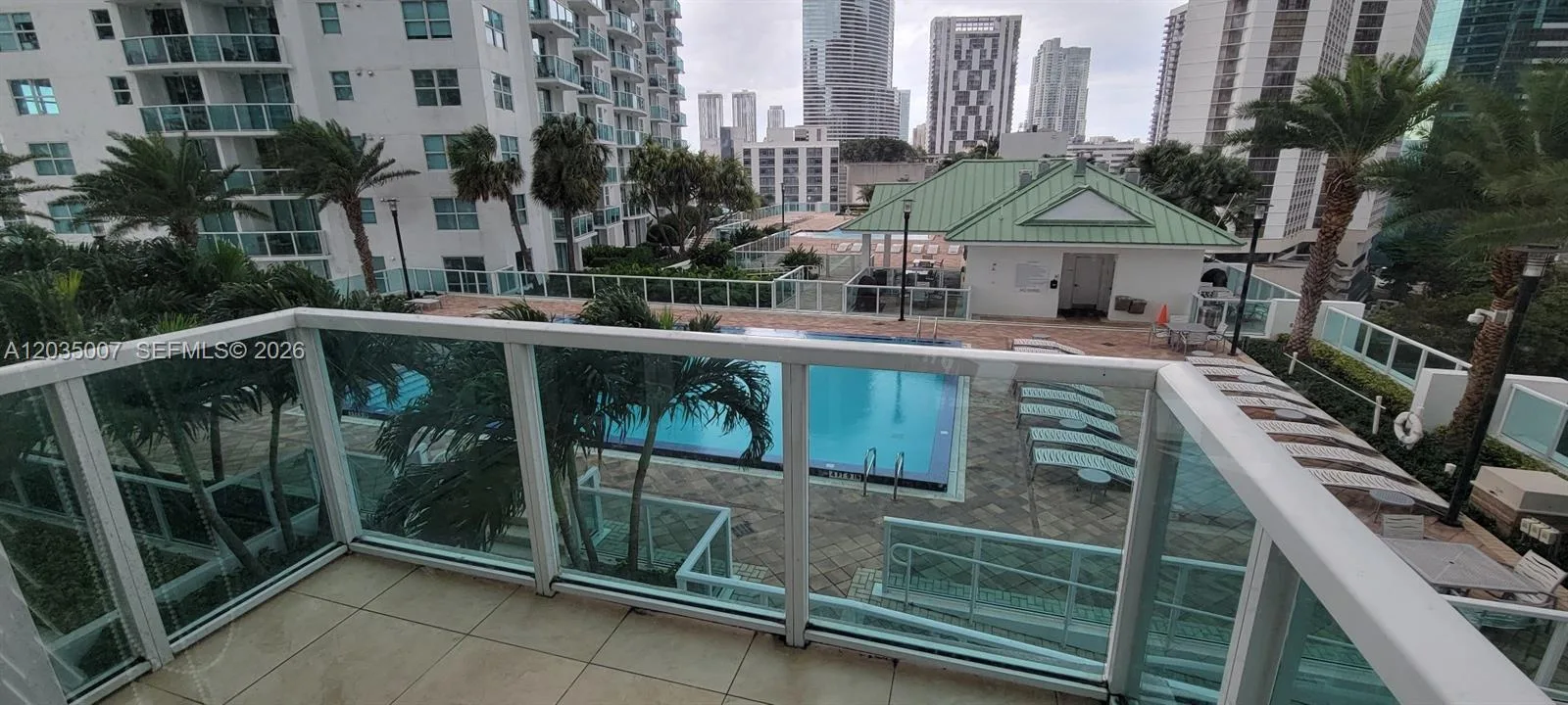 41 SE 5th St # 805, Miami, FL 33131