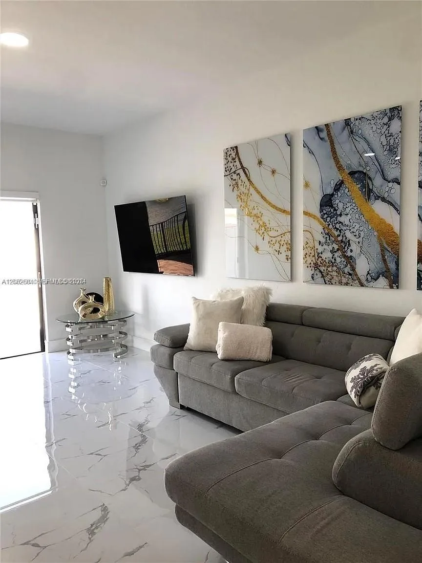 10162 SW 228th Ter, Miami, FL 33190 photo 9