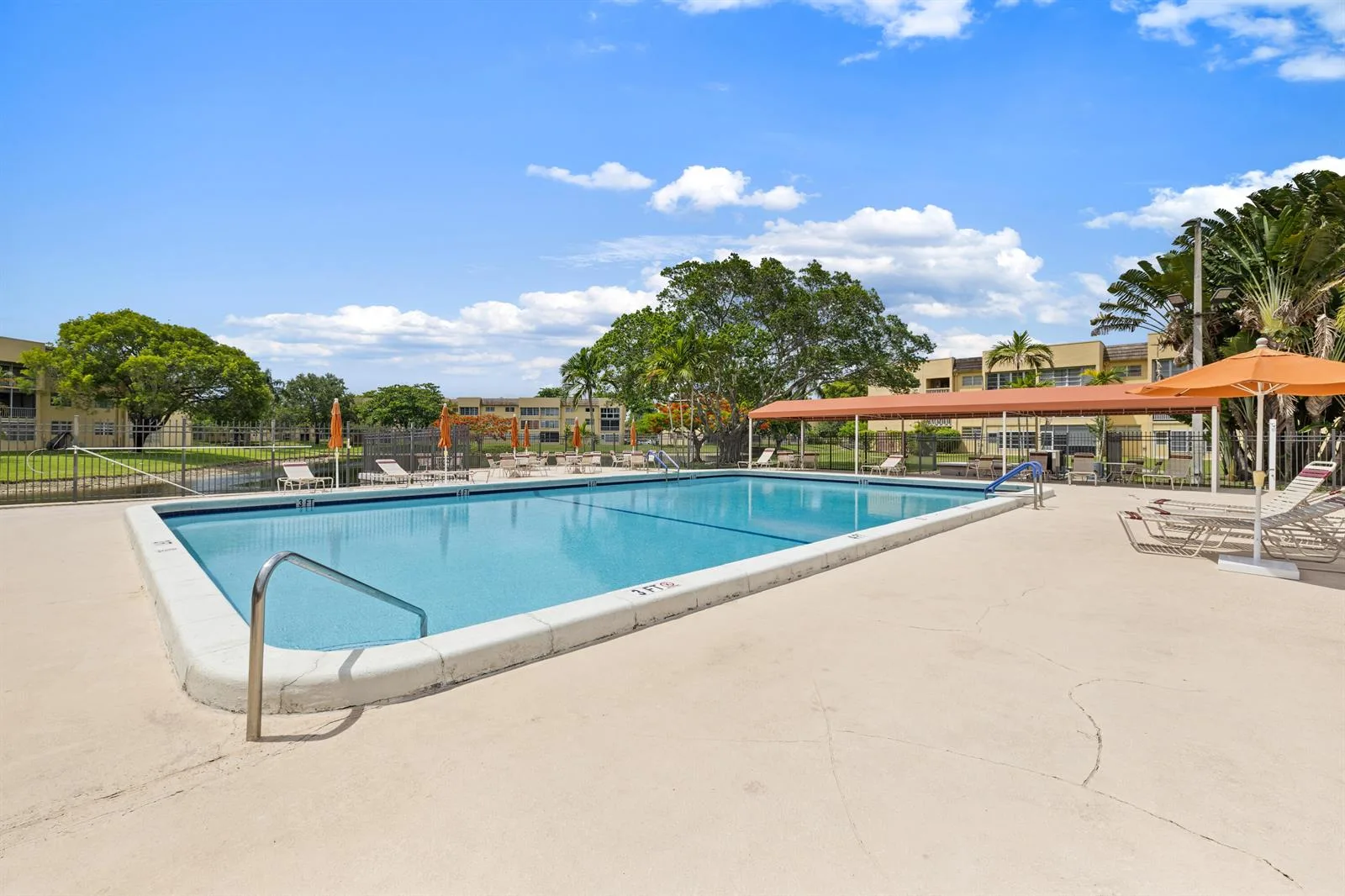 6300 NW 62nd Street # 110, Tamarac, FL 33319