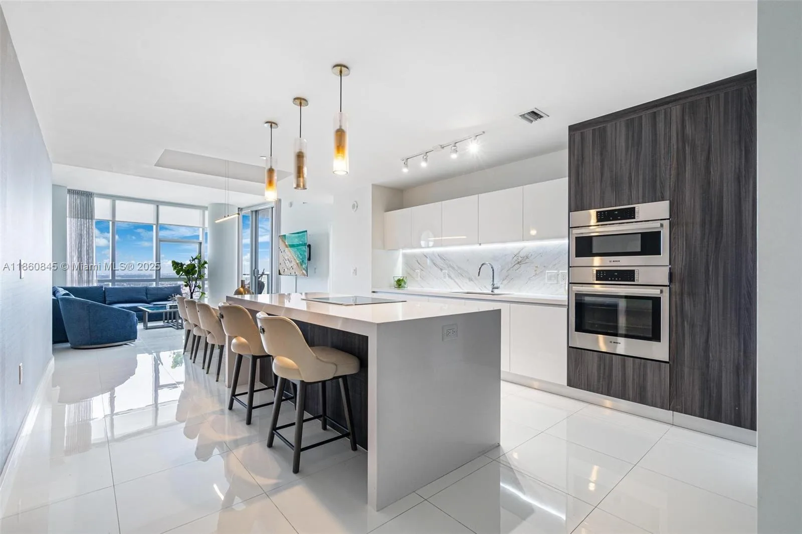 851 NE 1st Ave # 3301, Miami, FL 33132