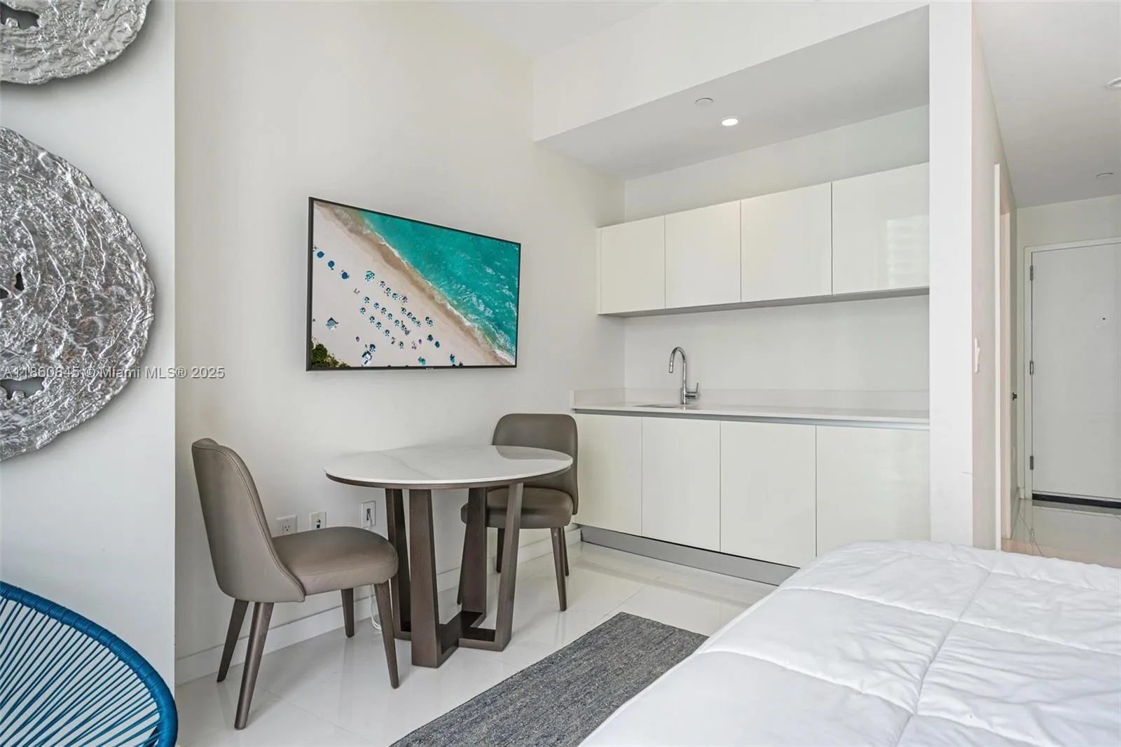 851 NE 1st Ave # 3301, Miami, FL 33132 photo 12