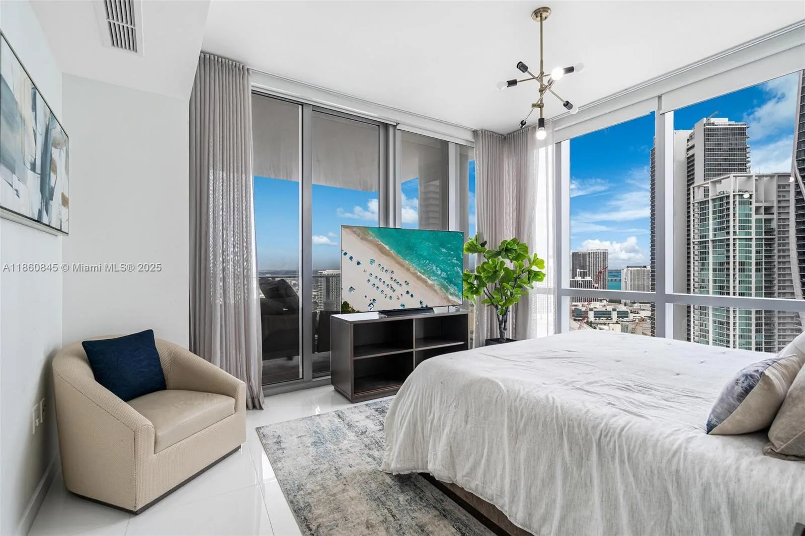 851 NE 1st Ave # 3301, Miami, FL 33132 photo 7