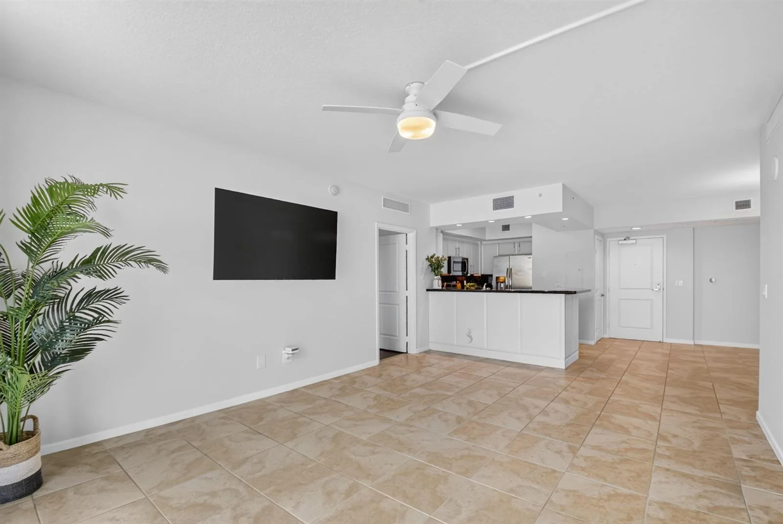 403 S Sapodilla Avenue # 307, West Palm Beach, FL 33401 photo 12