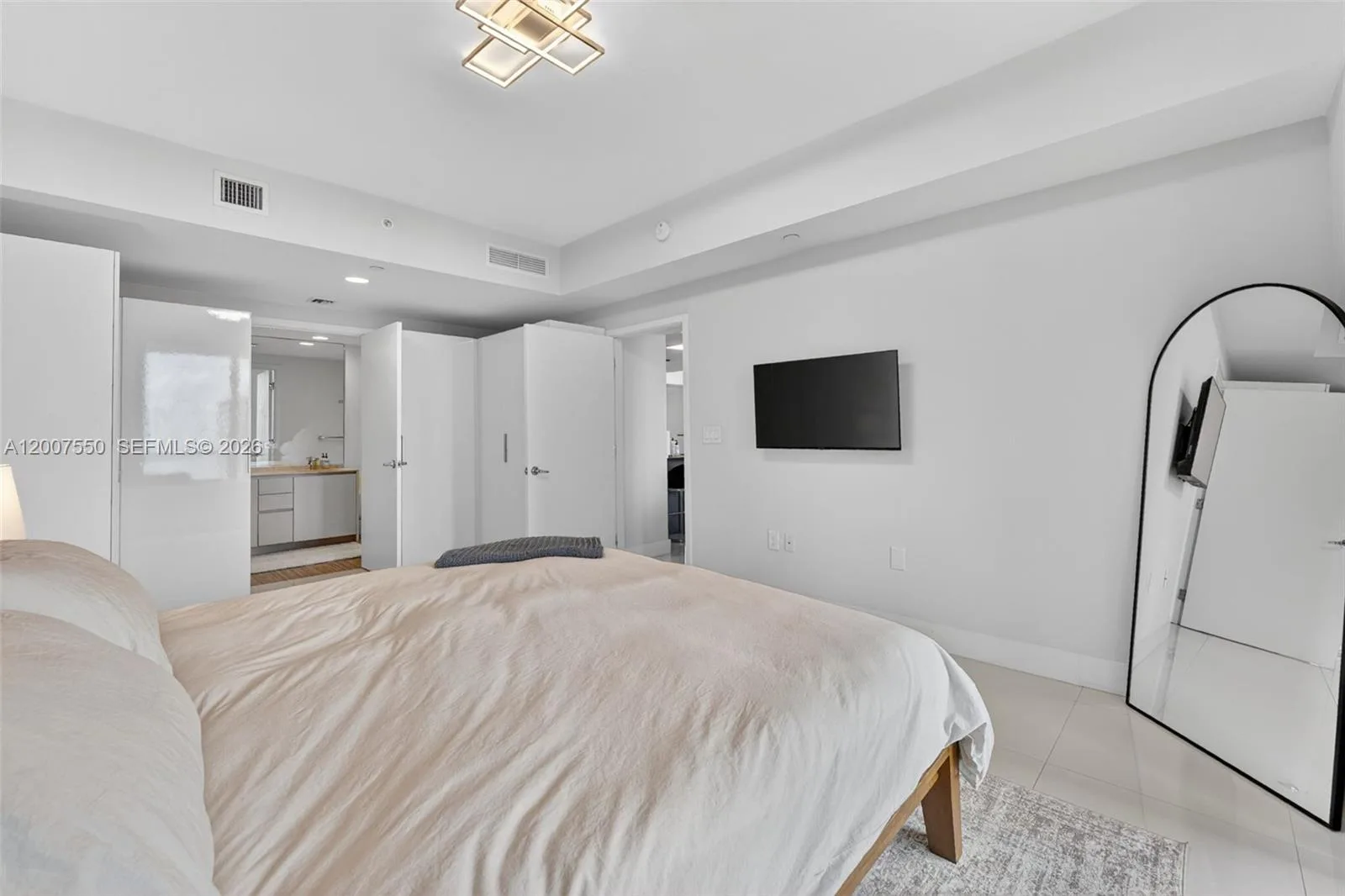1010 Brickell Ave # 3004, Miami, FL 33131 photo 7