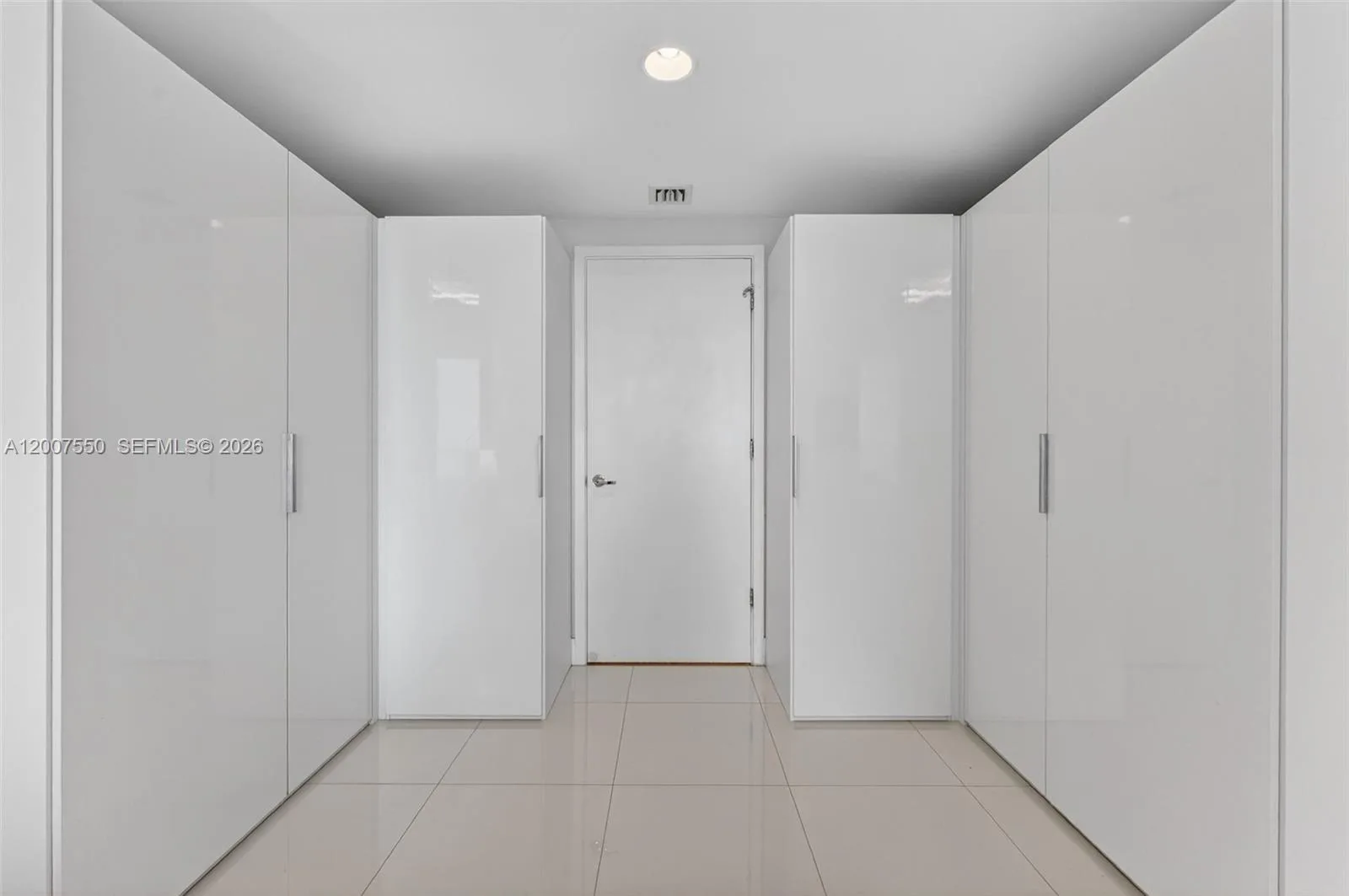 1010 Brickell Ave # 3004, Miami, FL 33131 photo 8